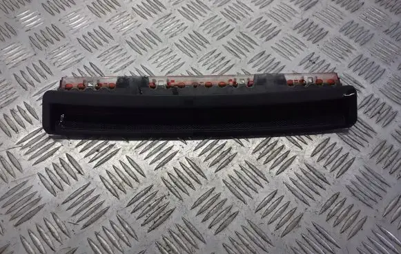 Audi A4 S4 B7 8E 8H Third/center stoplight