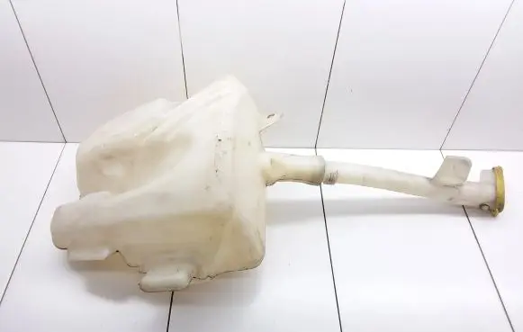 Windshield washer fluid reservoir/tank