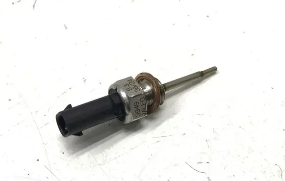 Volkswagen Tiguan Intake air temperature sensor 03N906081D