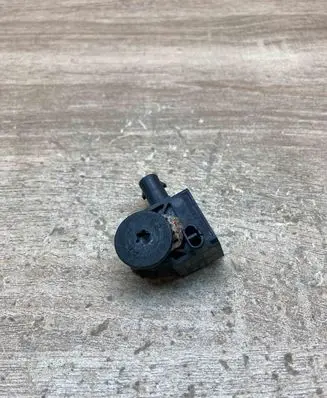 BMW 5 F10 F11 Airbag deployment crash/impact sensor 9241032 USED