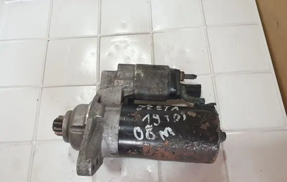 Volkswagen Jetta V Starter motor