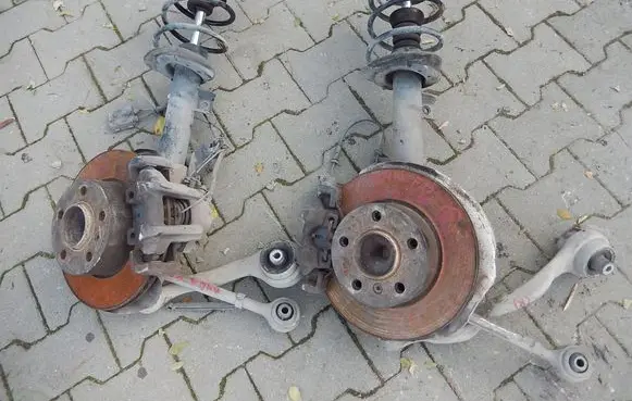 BMW 1 F20 F21 Front wheel hub spindle knuckle