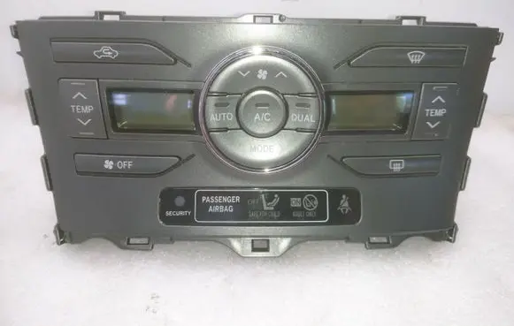 Toyota Auris 150 Climate control unit 8C1761101RD7B 5590002220B