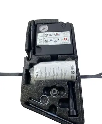 Volkswagen Golf VII Tire air pump compressor 5G0012115T