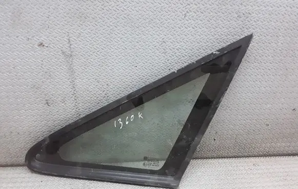 Opel Zafira A Front triangle window/glass 