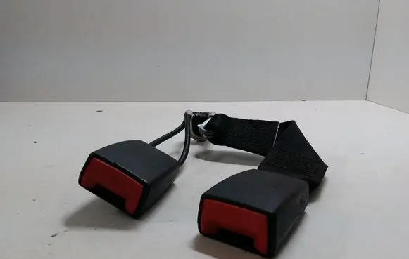 Mercedes-Benz E W210 Rear seatbelt buckle 2108600669