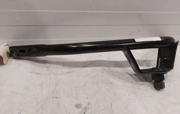 Jeep Cherokee Radiator support slam panel bracket 68537339AA