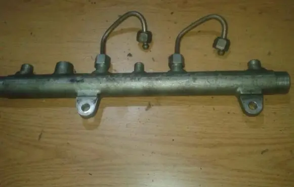 Renault Scenic I Fuel main line pipe 0445214015