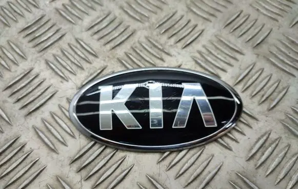 KIA Ceed Manufacturer badge logo/emblem 