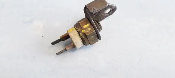 Audi 100 S4 C4 Coolant temperature sensor 053919369a