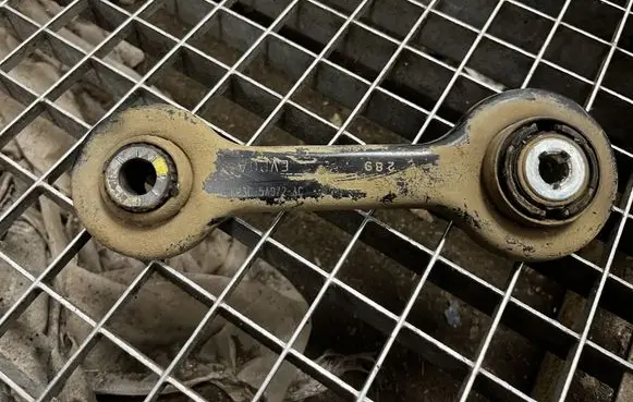 Ford Mustang VI Rear upper control arm/wishbone FR3C5A972AC