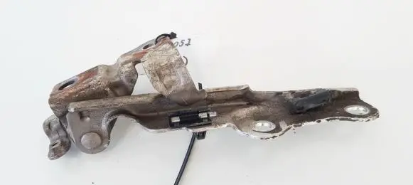 KIA Cerato Engine bonnet/hood hinges