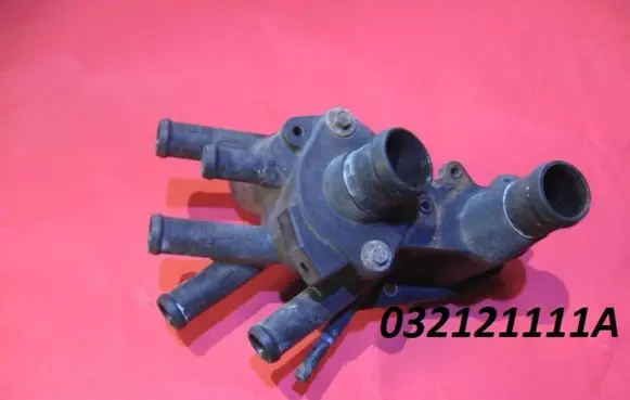 Thermostat/thermostat housing
