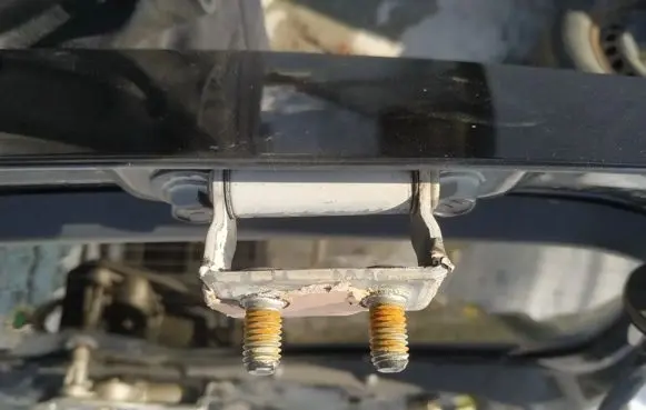 Toyota Corolla Verso AR10 Tailgate/trunk/boot hinge