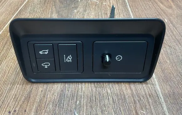Land Rover Range Rover L405 Tailgate opening switch GPLA11654GA 16020901 M0603806029