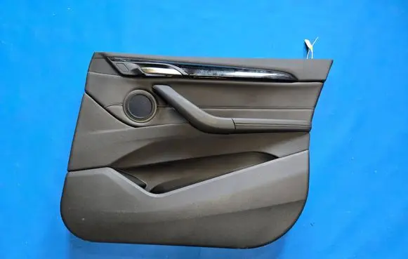 BMW X1 F48 F49 Front door card panel trim