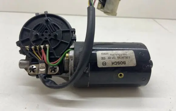 Mercedes-Benz Sprinter W901 W902 W903 W904 Wiper motor 0390241345