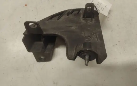 Citroen C4 I Bumper support mounting bracket corner 9652703480