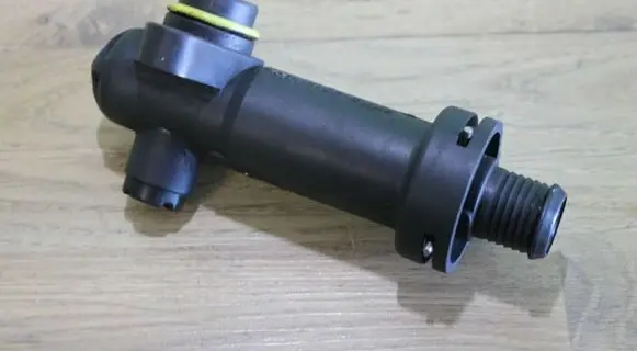 BMW 1 E81 E87 EGR thermostat 7787870