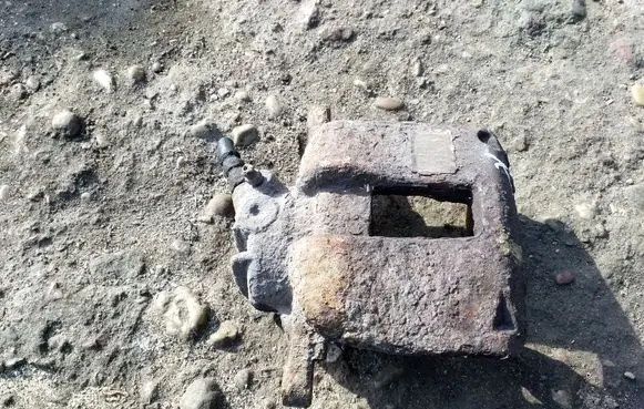 Citroen Xsara Picasso Front brake caliper