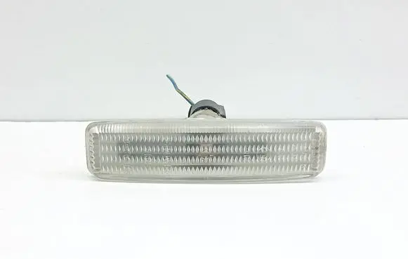 BMW 5 E39 Front fender indicator light 9407958