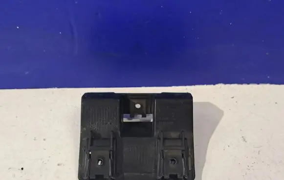 Volvo V60 Rear bumper mounting bracket 30655939
