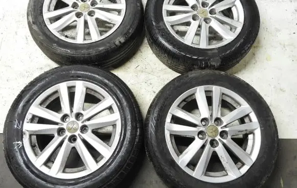 Mitsubishi ASX R18 alloy rim 