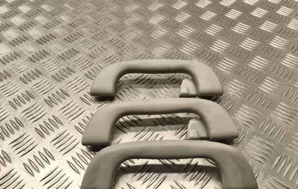 Mazda 5 A set of handles for the ceiling 