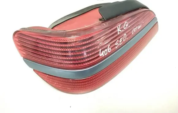 Peugeot 406 Rear/tail lights 9630364877