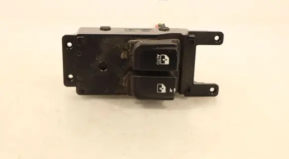 Hyundai i20 (PB PBT) Electric window control switch 202008159