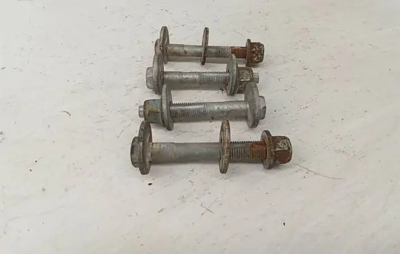 Volkswagen Golf VII Rear suspension camber bolt 