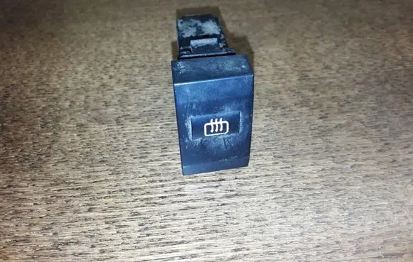KIA Sorento Windscreen/window heater switch 937103E000