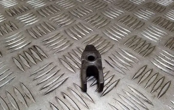 Honda Accord Fuel Injector clamp holder