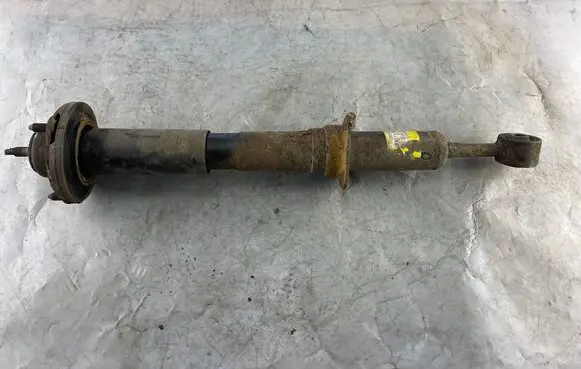 Toyota Land Cruiser (J120) Front shock absorber/damper 4851060090