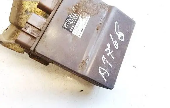 Toyota Avensis T220 Fuel injection control unit/module 8987120030