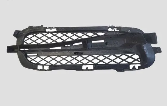 Jaguar XF X250 Front bumper lower grill 8X2315K233