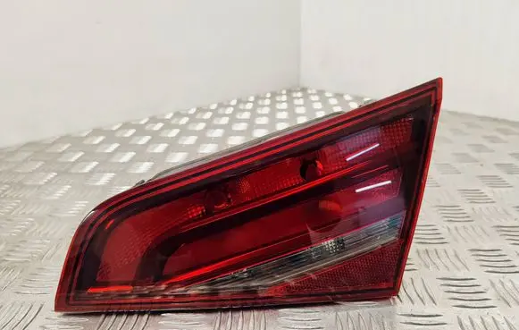 Audi A3 S3 8V Tailgate rear/tail lights 8V4945094 0209709 00081090202504