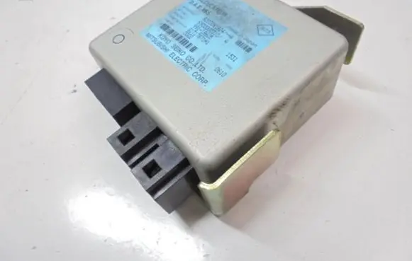Renault Clio II Power steering control unit/module 8200061924