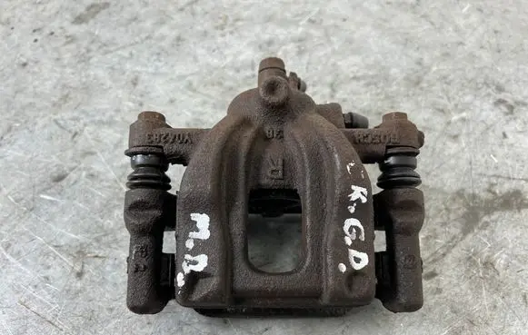 Honda CR-V Rear brake caliper Y04283
