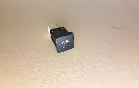 Traction control (ASR) switch