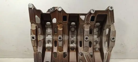 Jaguar XE Oil sump G4D36C800AB