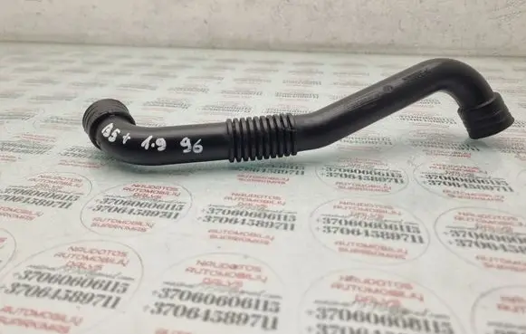Volkswagen PASSAT B5.5 Breather/breather pipe/hose 7700B41