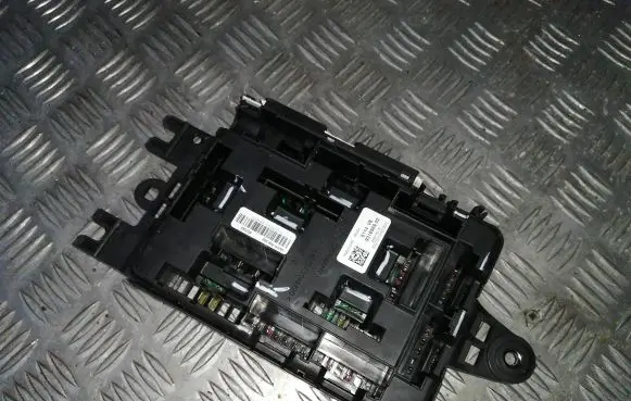 BMW X5 F15 Fuse module 9316569