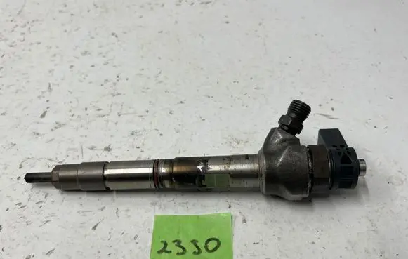 Volkswagen Golf VII Fuel injector 04L130277Ad