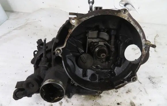 Skoda Felicia II Manual 6 speed gearbox 002301107K