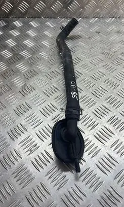 Mercedes-Benz E W212 Engine coolant pipe/hose A2128300696