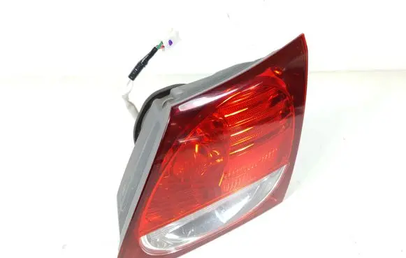 Lexus GS 300 350 430 450H Tailgate rear/tail lights 81581-30330