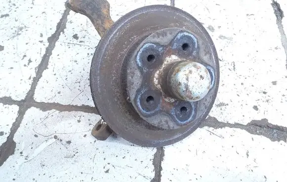 Volkswagen Transporter - Caravelle T3 Front wheel hub spindle knuckle 251AGGER