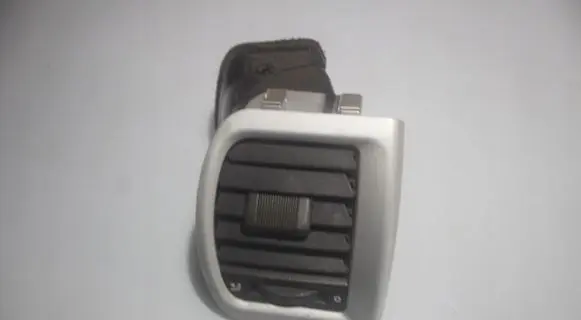 Skoda Fabia Mk2 (5J) Dashboard side air vent grill/cover trim