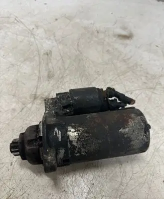 Volkswagen Golf IV Starter motor 0001125012